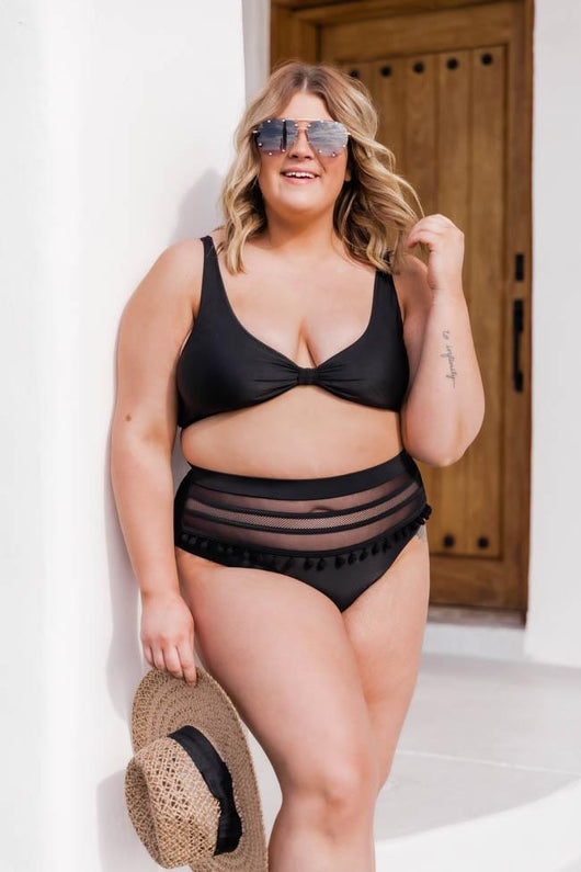 Capture Your Heart Black Bikini Top