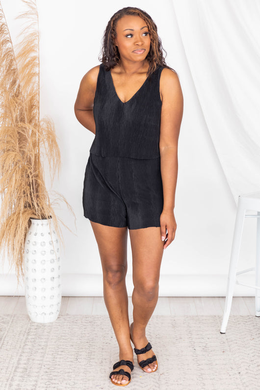 LIVING MY BEST STYLE X PINK LILY Chasing Cities Black Pleated Romper