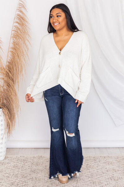 Style Queen Cream Chenille Oversized Cardigan