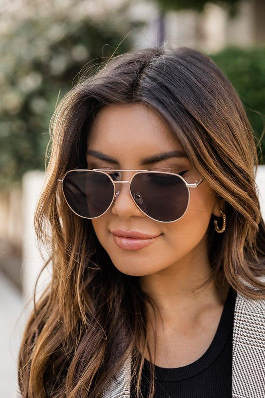 Traveling To You Black/Gold Sunglasses
