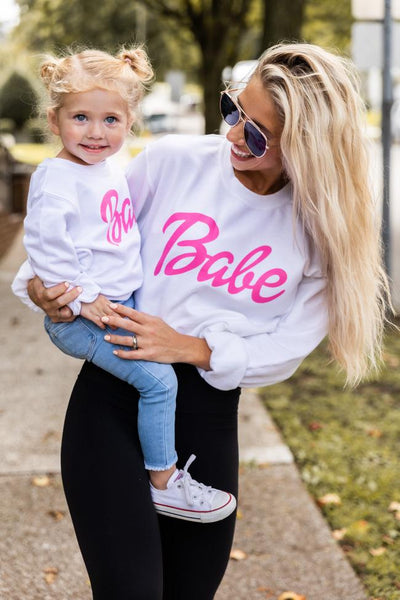 Babe White Graphic Sweatshirt
