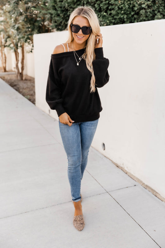 Can't Hide My Feelings Black Pullover